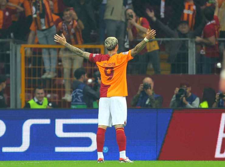 Icardi esulta dopo una rete