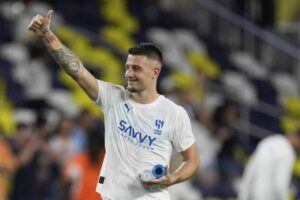 Milinkovic con l'Al Hilal
